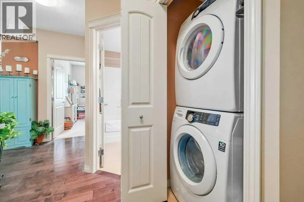 411, 406 Cranberry Park SE