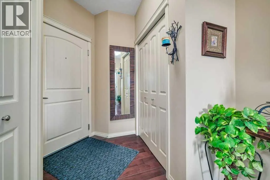 411, 406 Cranberry Park SE