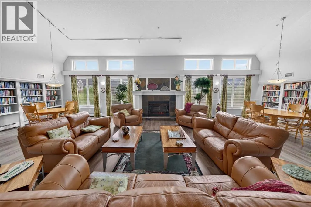 306B, 15 Everstone Drive SW