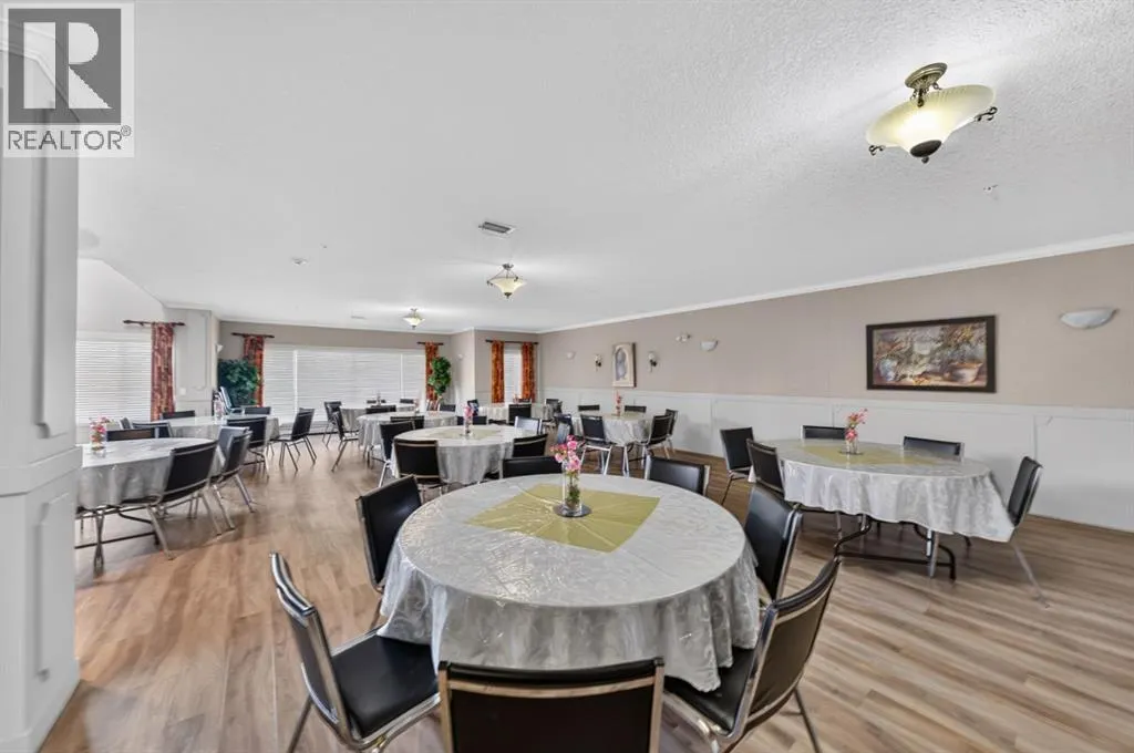 306B, 15 Everstone Drive SW