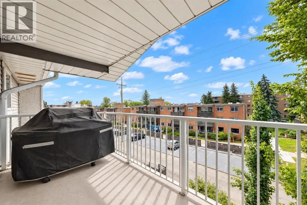 1P, 525 56 Avenue SW
