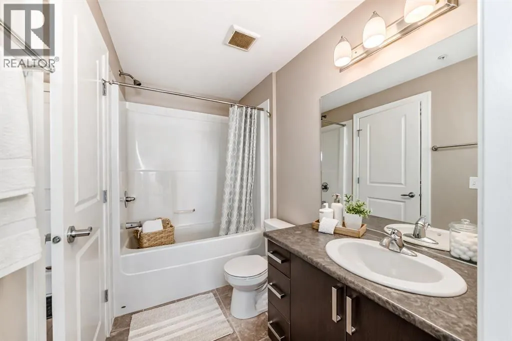 311, 117 Copperpond Common SE