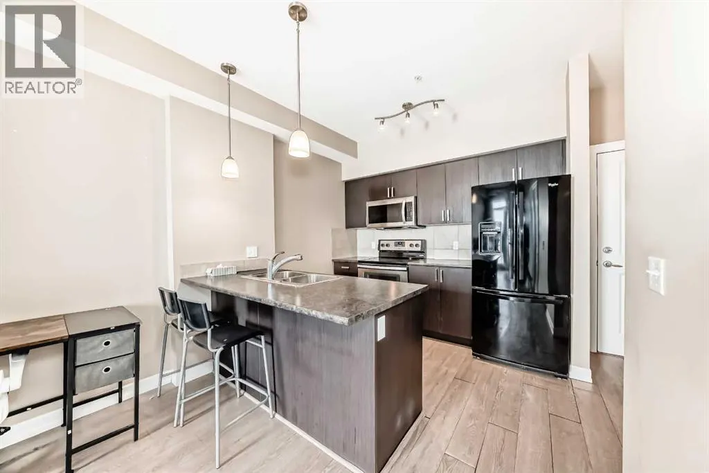 311, 117 Copperpond Common SE
