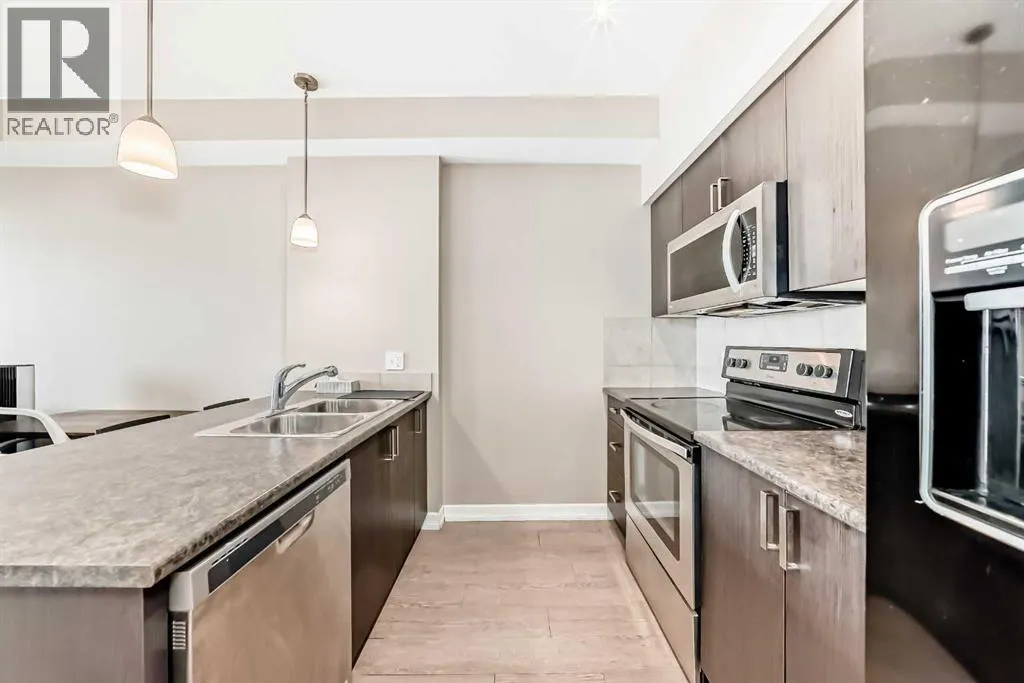 311, 117 Copperpond Common SE