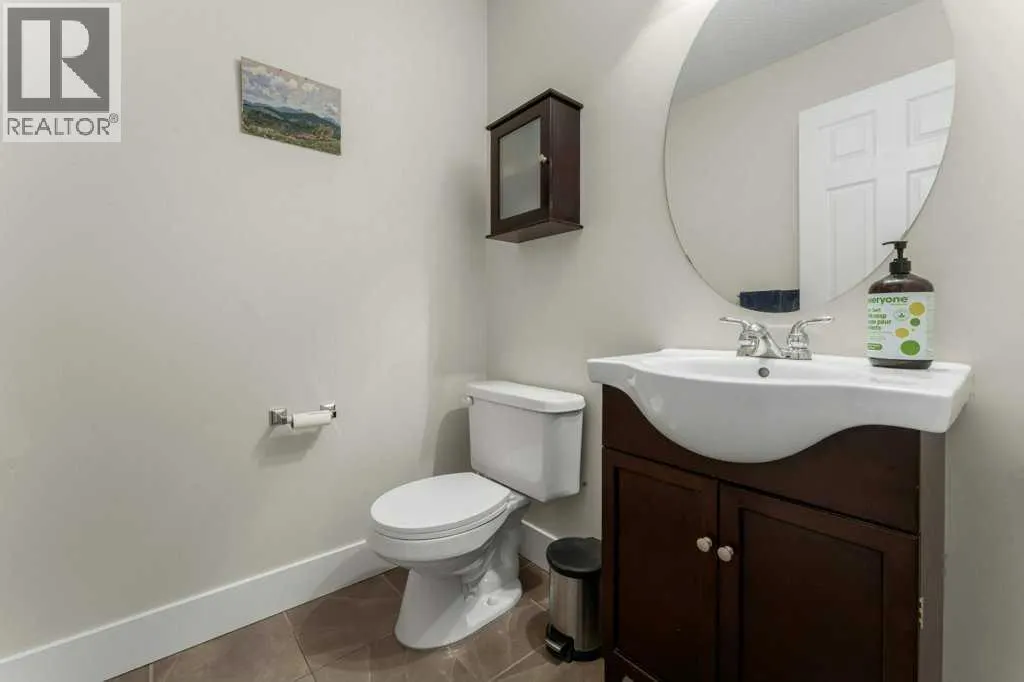 393 Inverness Park SE