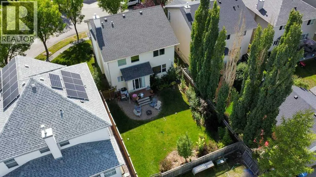 393 Inverness Park SE