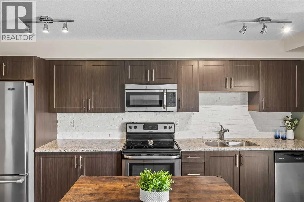 1304, 99 Copperstone Park SE