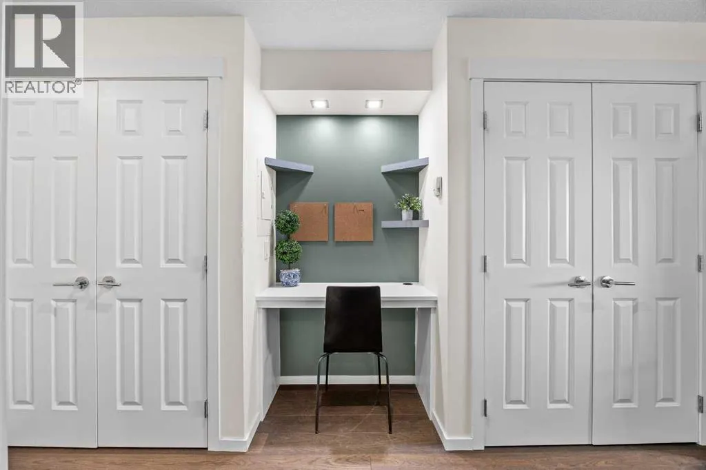 1304, 99 Copperstone Park SE