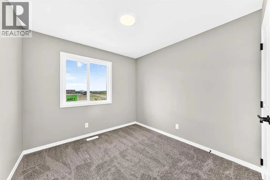 1368 Mahogany Boulevard SE