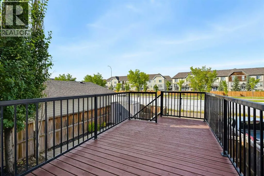 64 Copperfield Rise SE