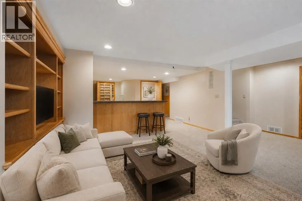 136 Harvest Hills Drive NE