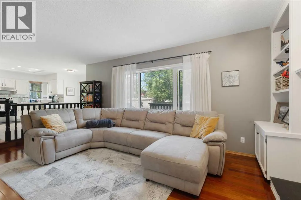 136 Harvest Hills Drive NE