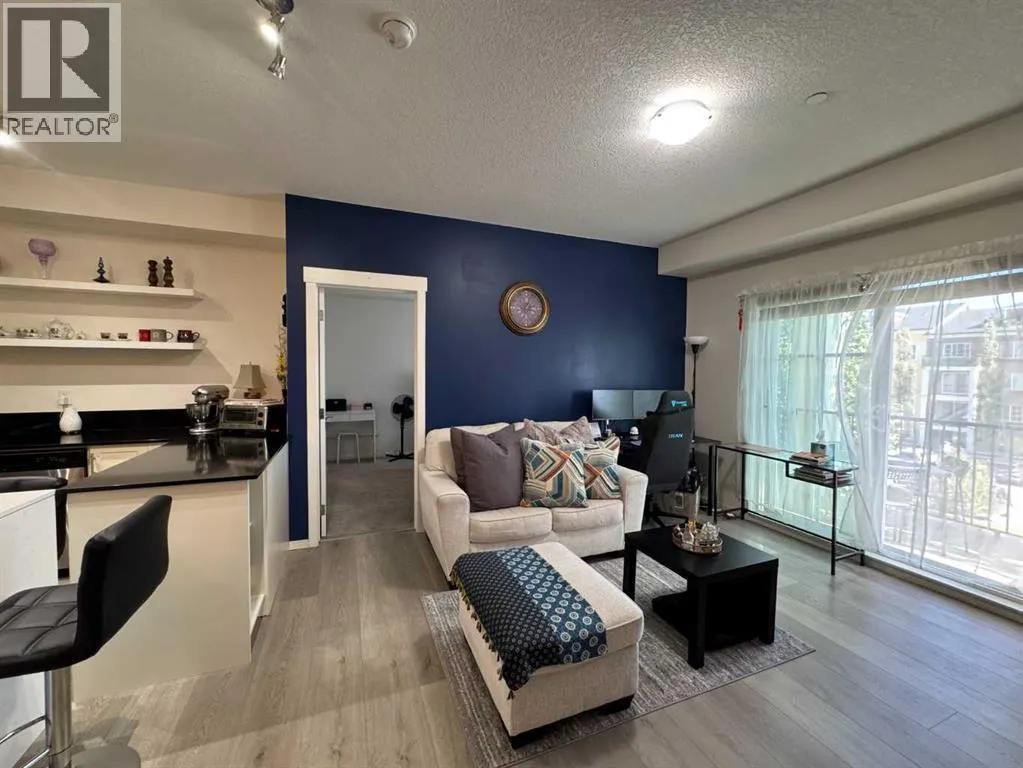 3313, 99 Copperstone Park SE