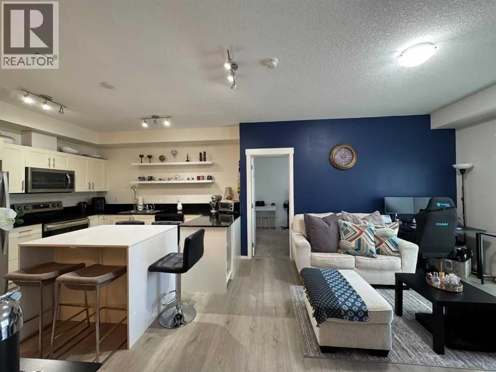 3313, 99 Copperstone Park SE