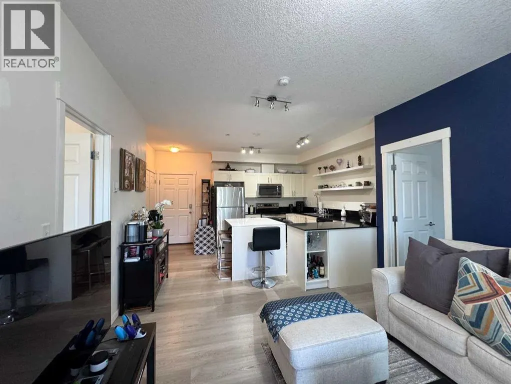 3313, 99 Copperstone Park SE