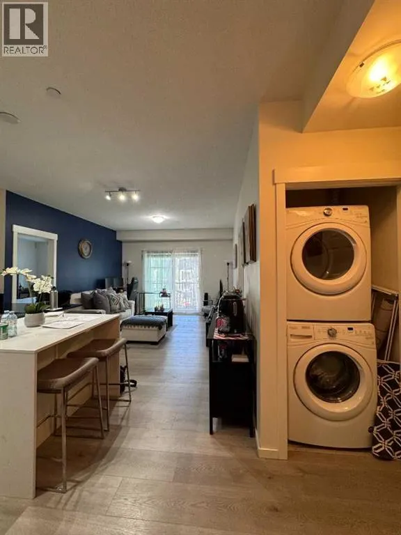 3313, 99 Copperstone Park SE