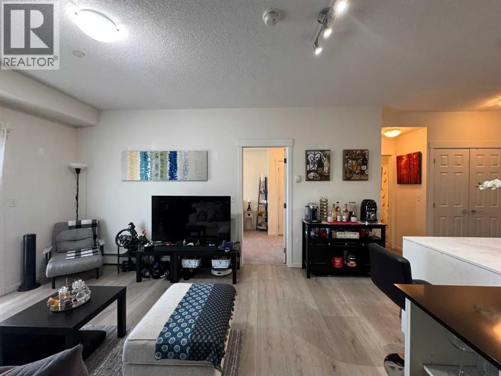 3313, 99 Copperstone Park SE