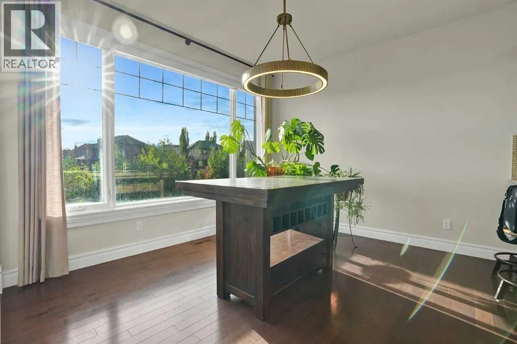 323 Aspen Glen Place SW