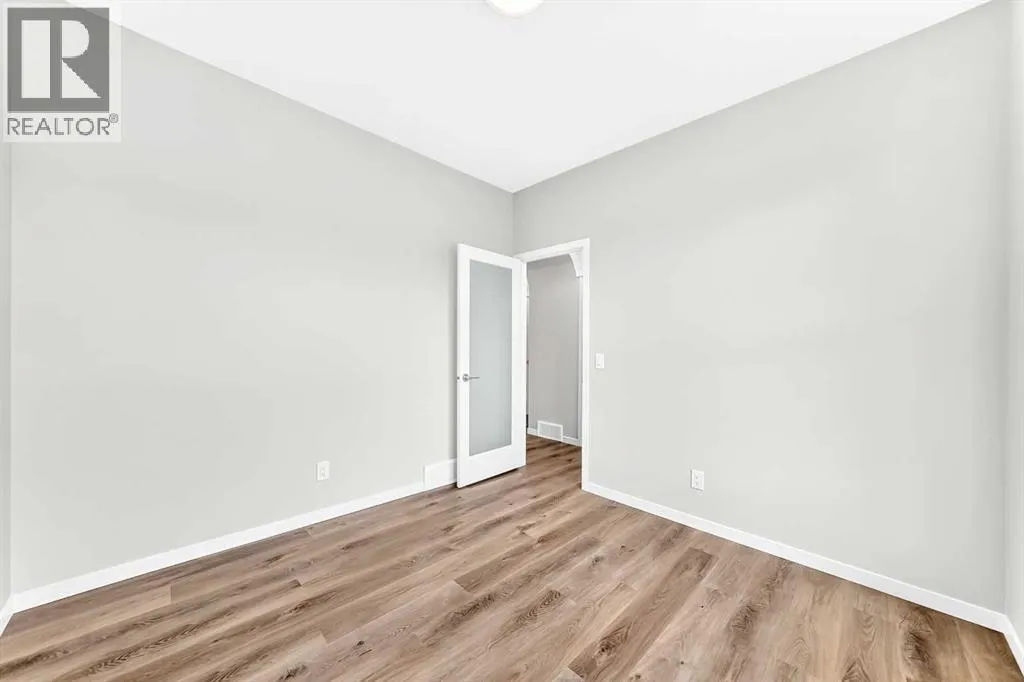 76 Mercado Road SE