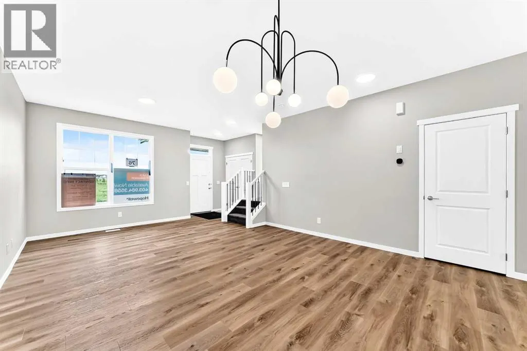76 Mercado Road SE