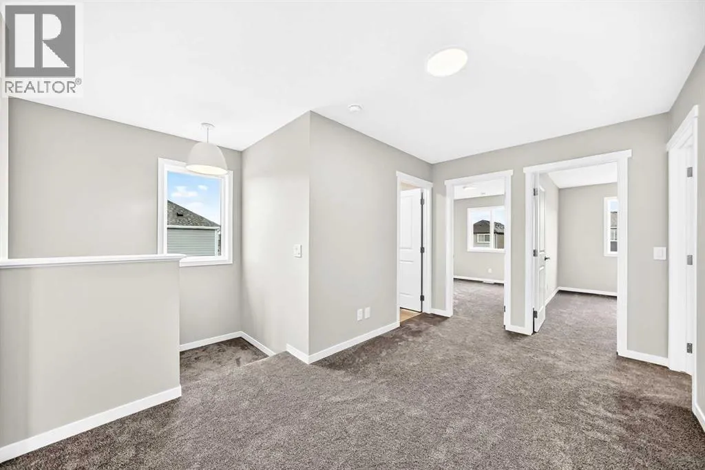 76 Mercado Road SE