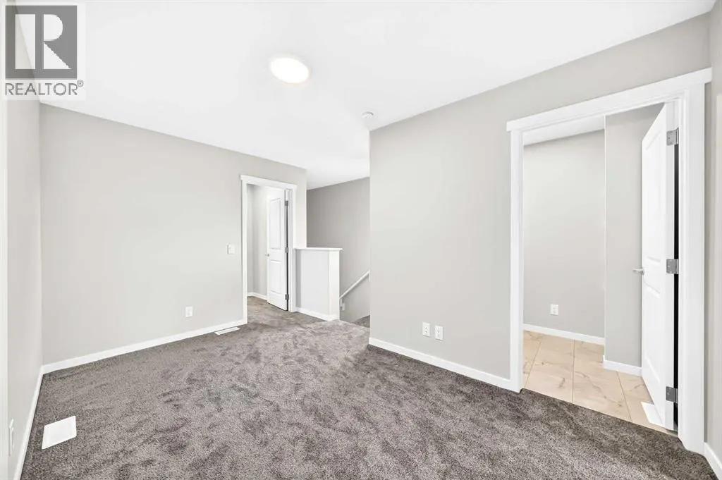 76 Mercado Road SE