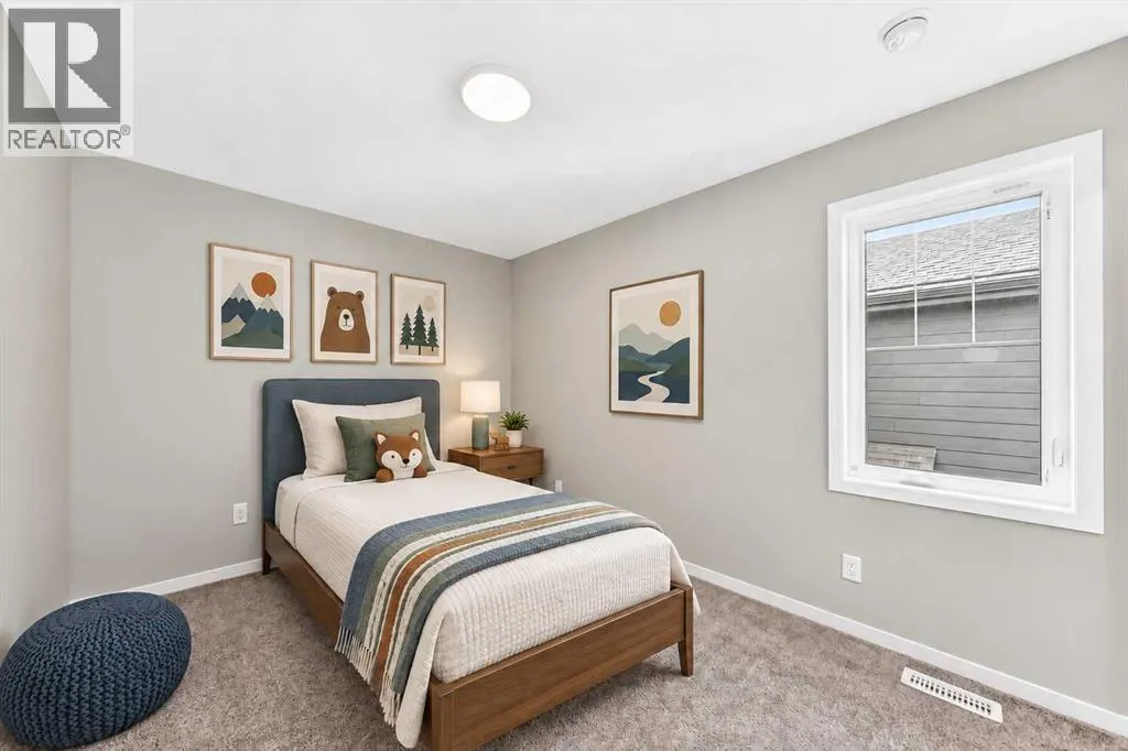87 Mercado Crescent SE
