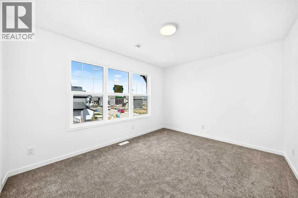 551 Mercado Avenue SE