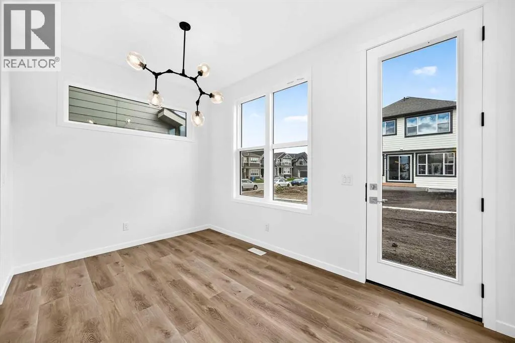 551 Mercado Avenue SE