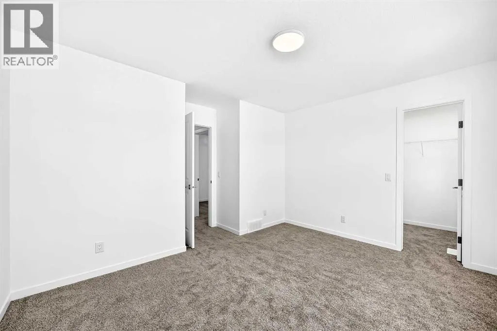 551 Mercado Avenue SE