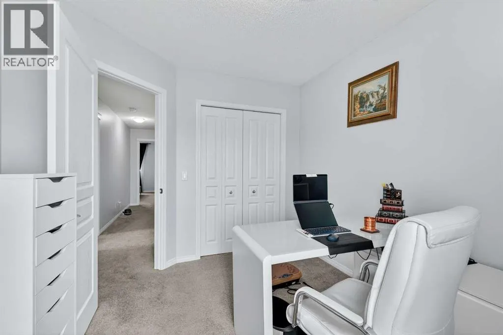 58 Auburn Crest Green SE