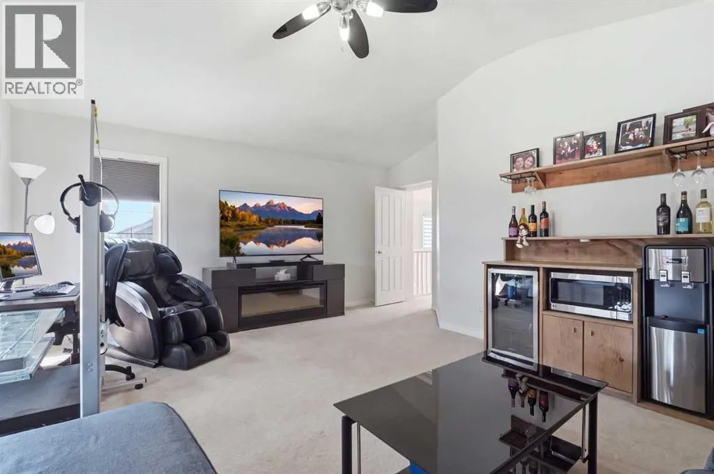145 silverado creek Crescent SW