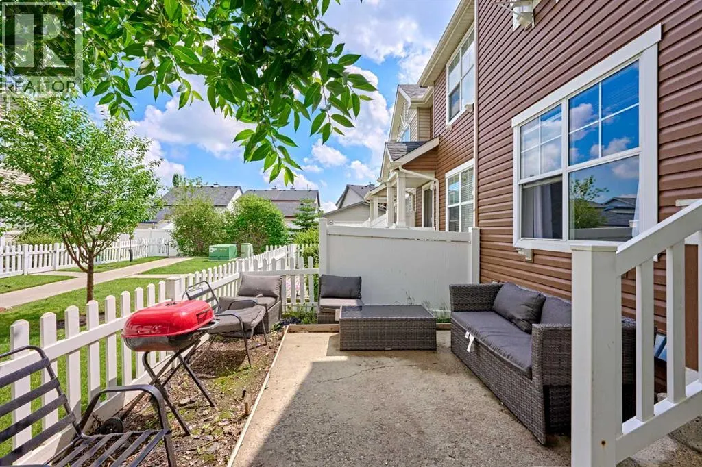 225 ELGIN Gardens SE