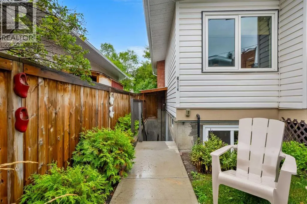 4116 Brisebois Drive NW