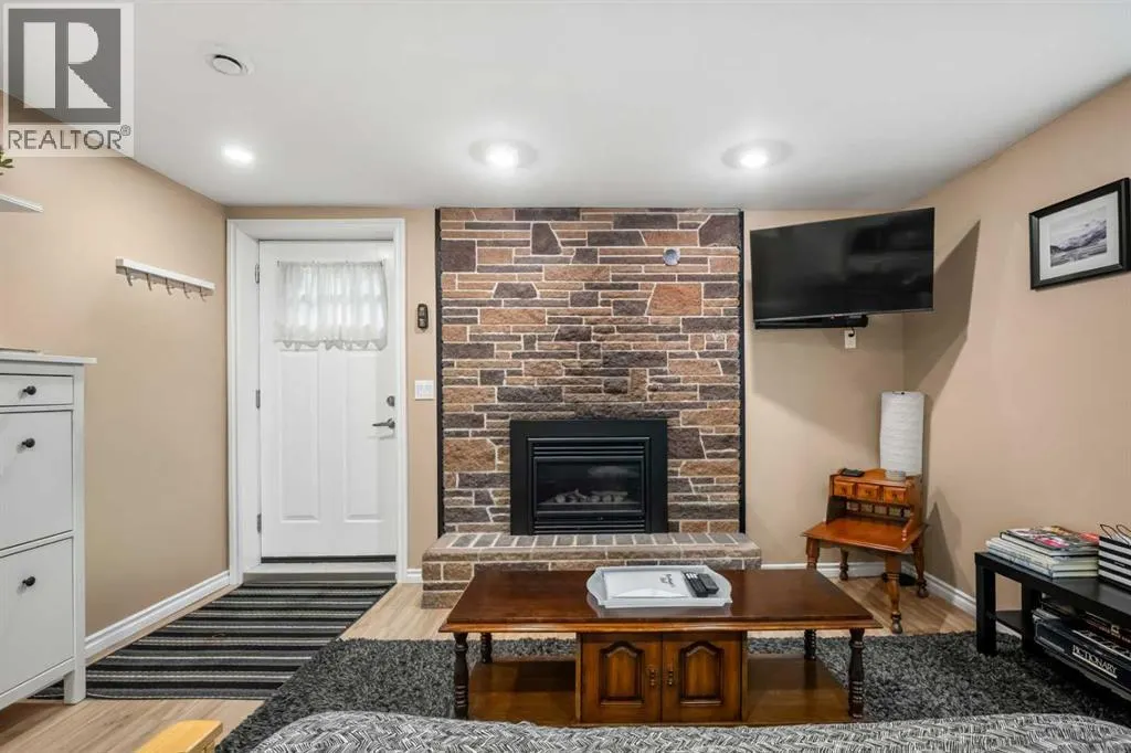 4116 Brisebois Drive NW