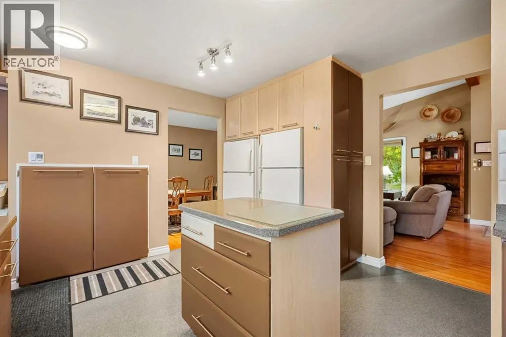 4116 Brisebois Drive NW