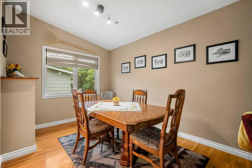 4116 Brisebois Drive NW