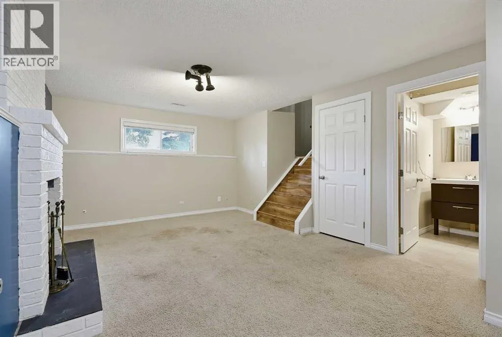 13 Shawglen Court SW