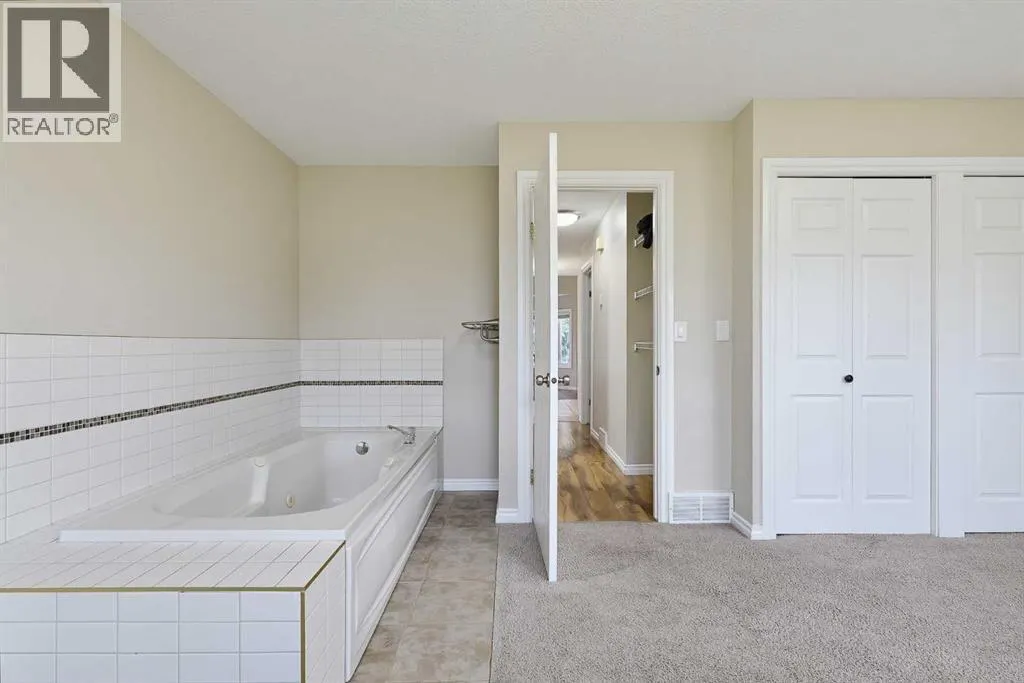 13 Shawglen Court SW