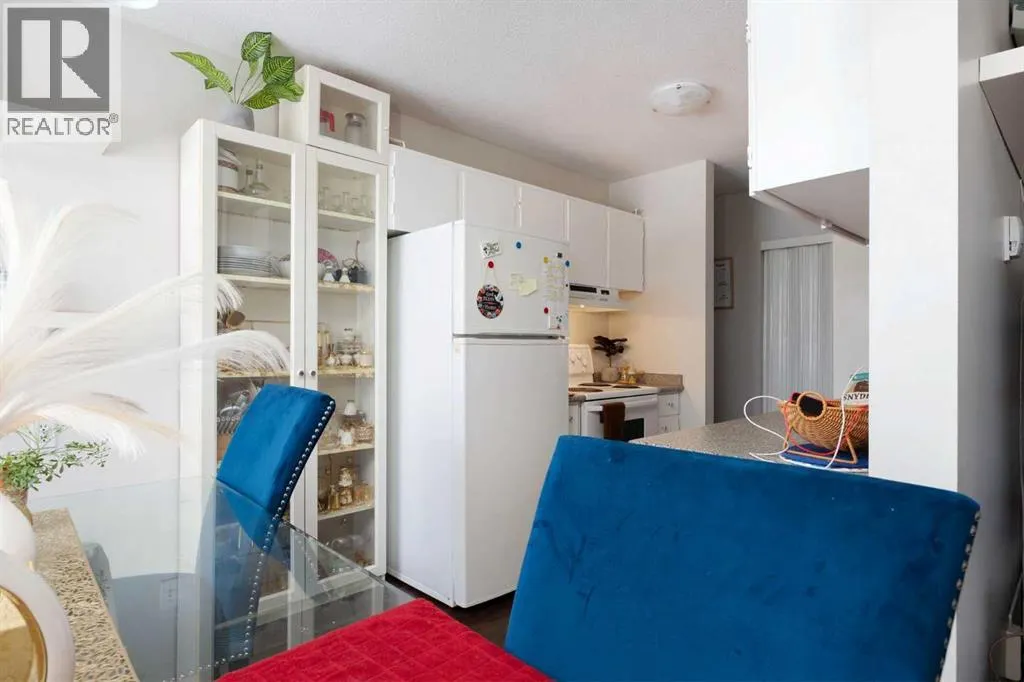 309, 9 Clearwater Crescent