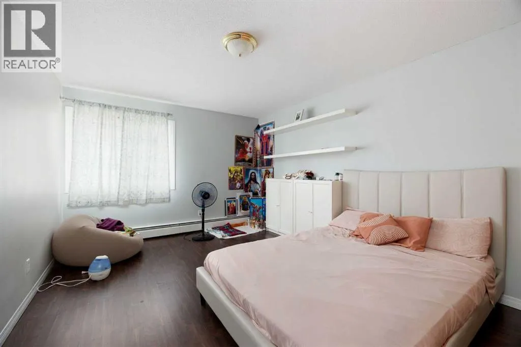 309, 9 Clearwater Crescent