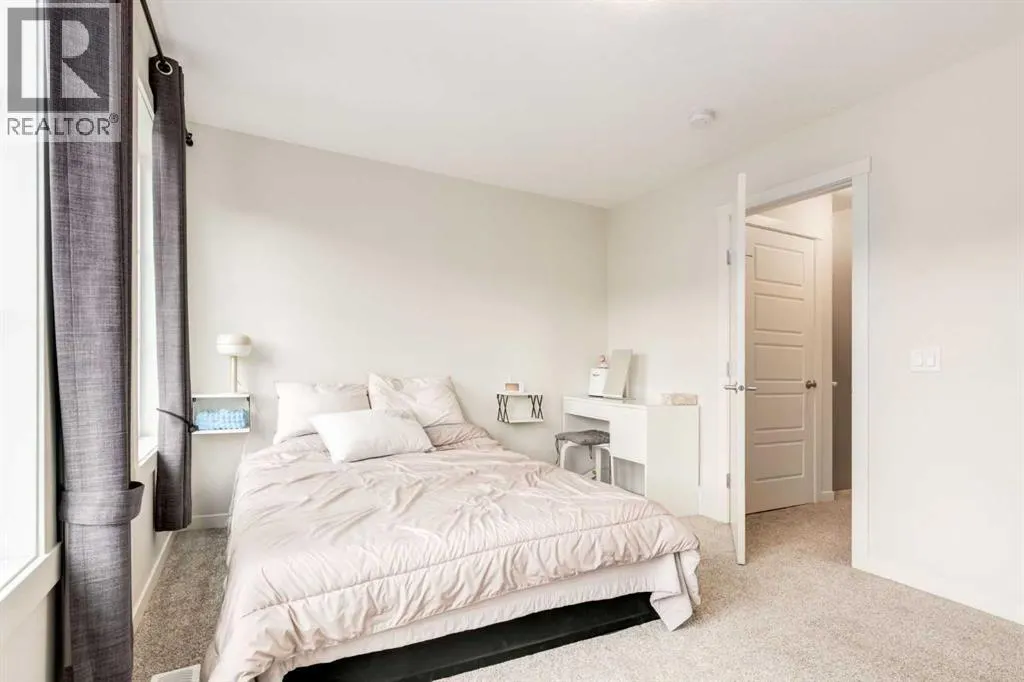 104, 474 Seton Circle SE