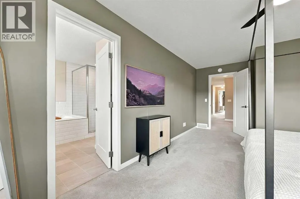 186 Cranbrook Park SE