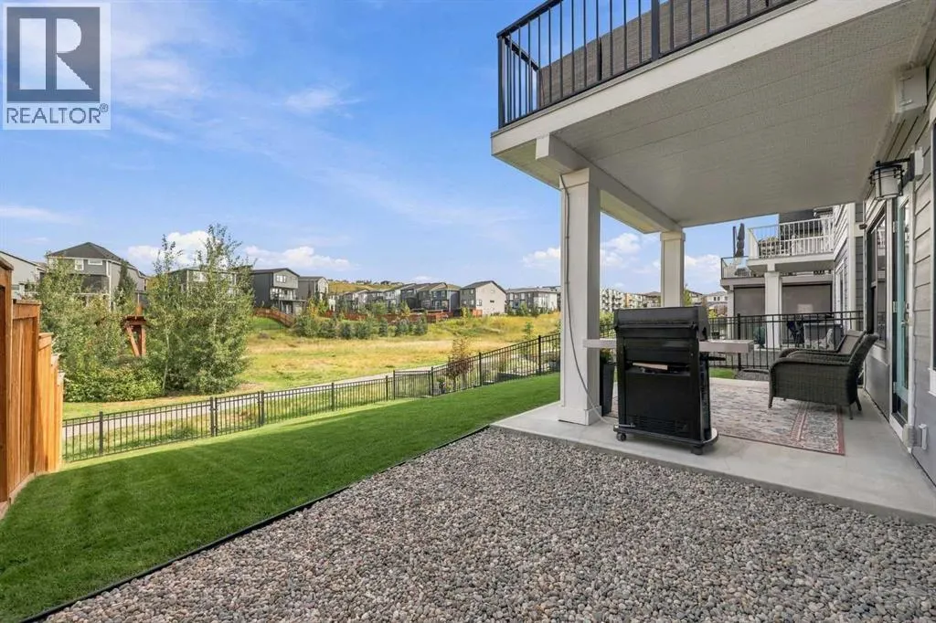 186 Cranbrook Park SE