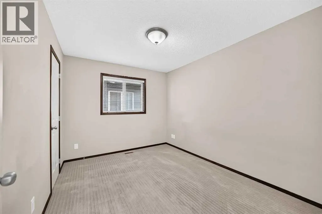 36 Auburn Bay Avenue SE