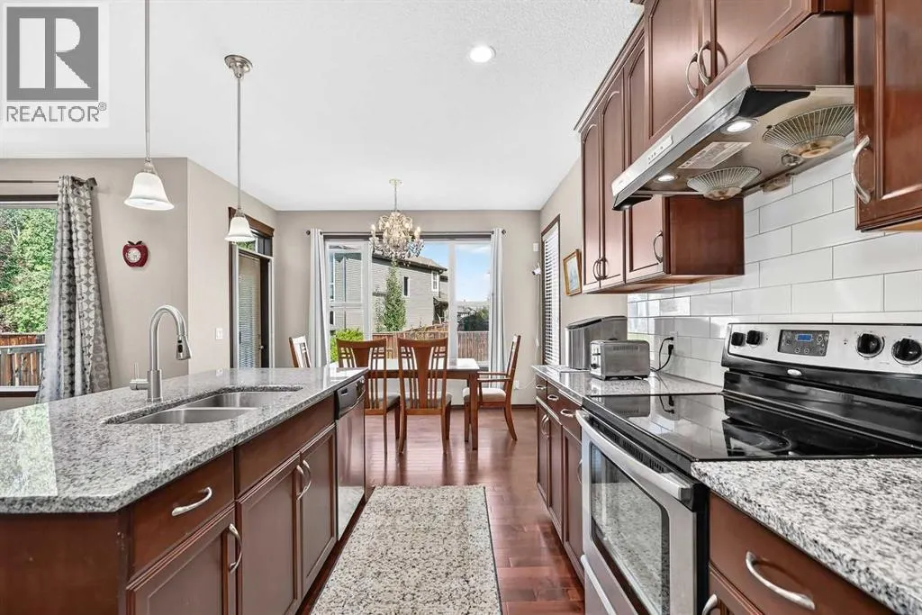36 Auburn Bay Avenue SE