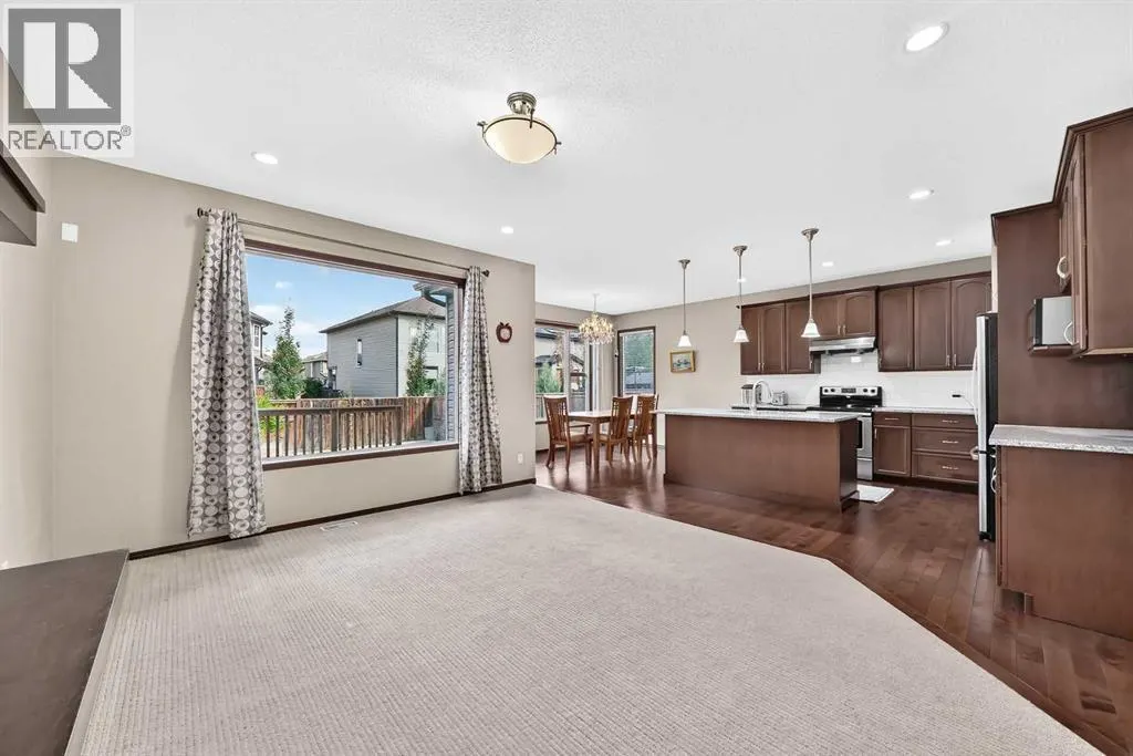 36 Auburn Bay Avenue SE