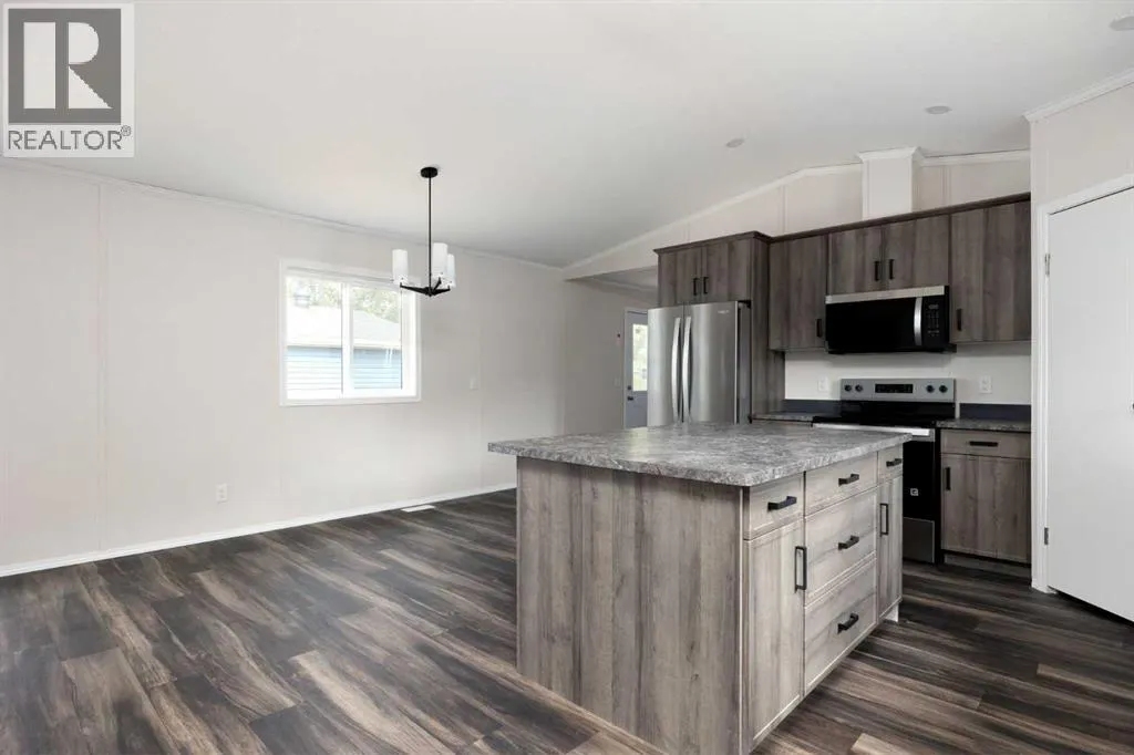 252 Gregoire Crescent