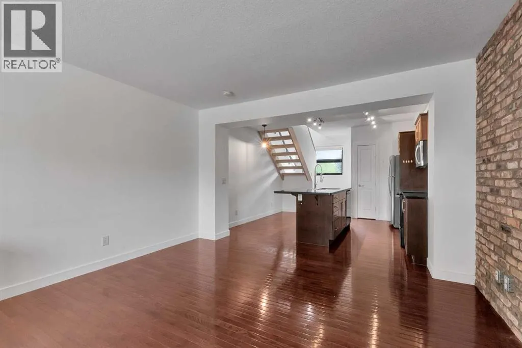 55 Aspen Hills Green SW