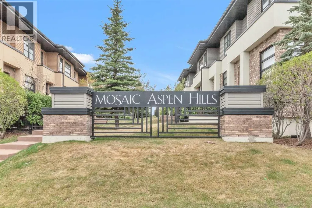 55 Aspen Hills Green SW